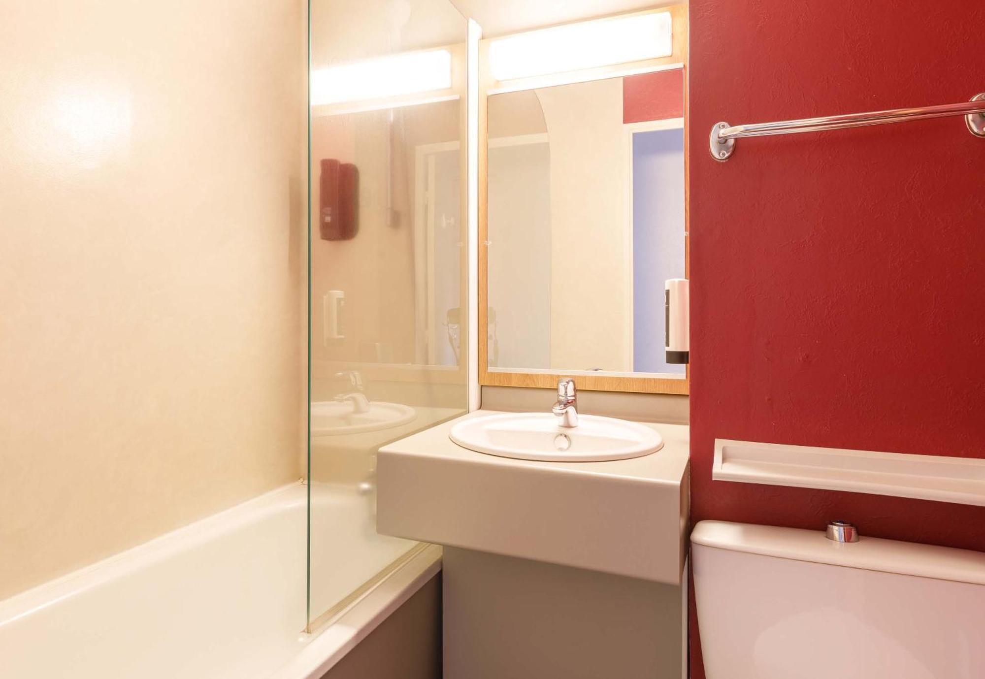 B&B Hotel Le Puy-En-Velay Vals-pres-le-Puy Zewnętrze zdjęcie